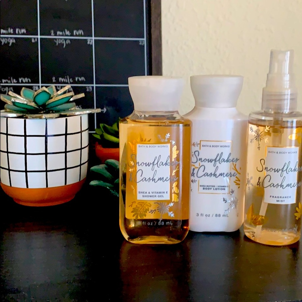 Bath and Body Works travel size set